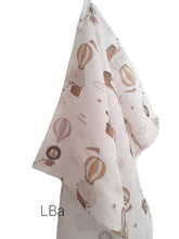 Załaduj obraz do przeglądarki galerii, Pieluszka muślinowa safari