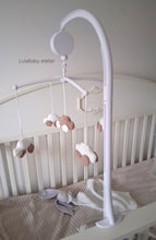 Załaduj obraz do przeglądarki galerii, Karuzela nad łóżeczko autka