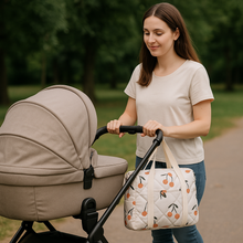 Załaduj obraz do przeglądarki galerii, Torba dla mamy i dziecka wisienki beż
